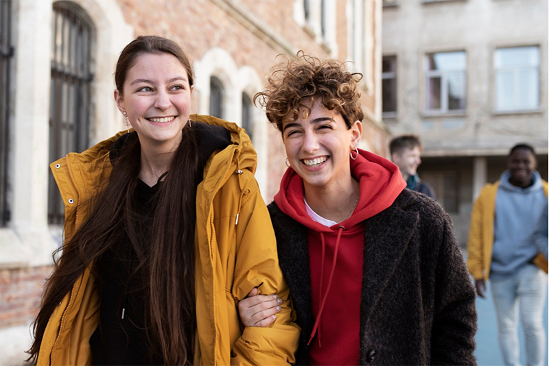 Étude du contrôle des muscles du dos chez des adolescent(e)s